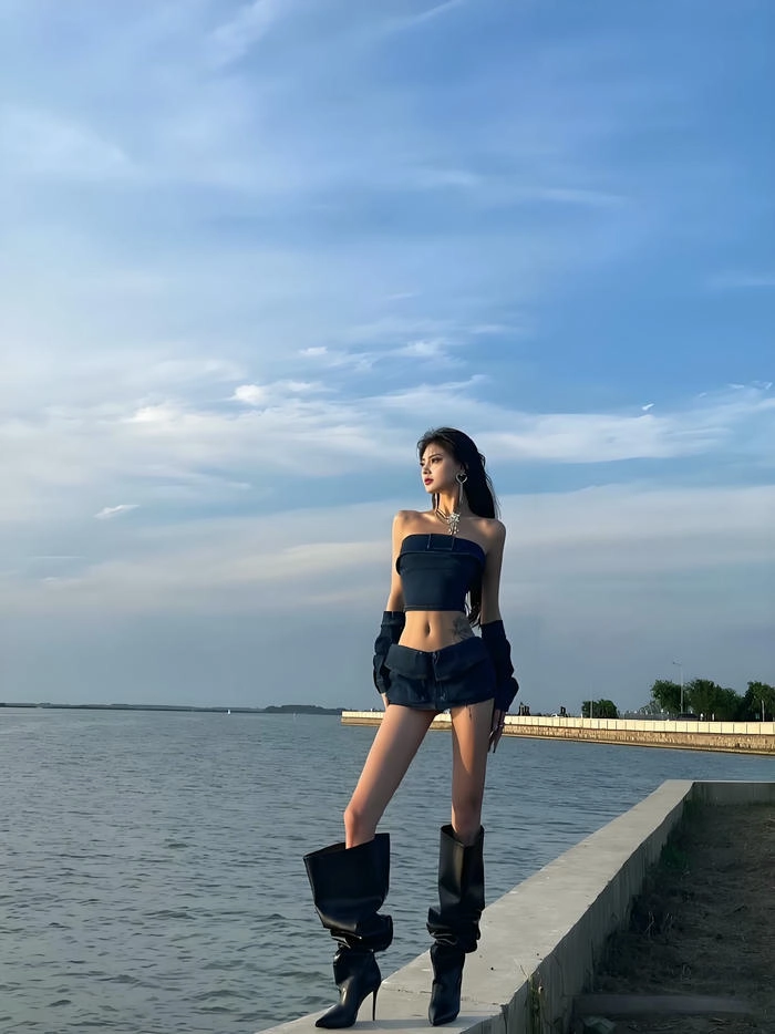 Ảnh gái chân dài Trung Quốc gợi cảm