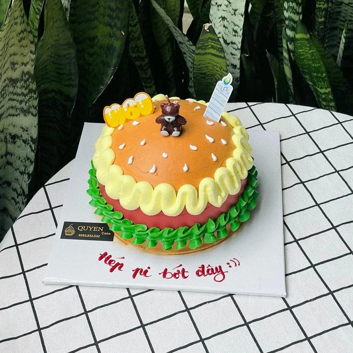 Hình ảnh bánh sinh nhật cute phong cách chibi