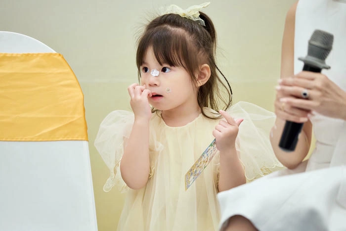 Hình ảnh bé Pam cute cực hot