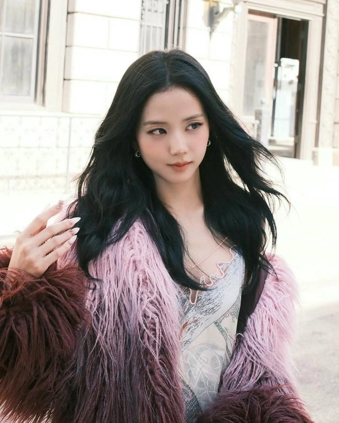 Ảnh Jisoo dễ thương đáng yêu