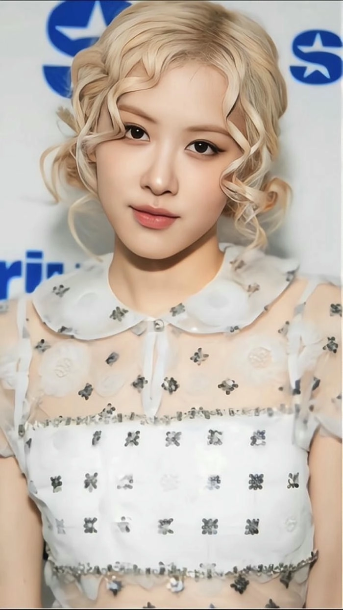 Ảnh Rosé Blackpink cute rạng rỡ