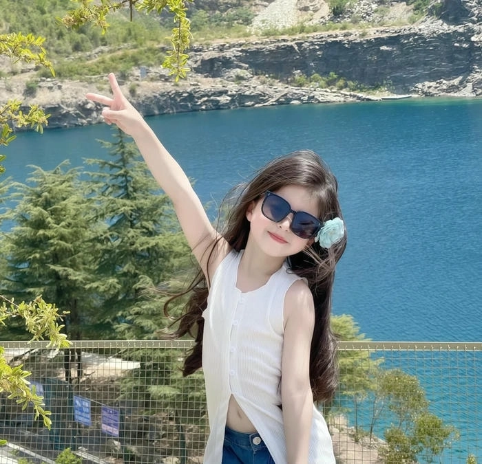 Ảnh cute em bé dễ thương ngộ nghĩnh