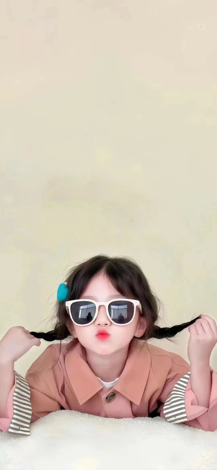 Avatar hình nền cô gái cute xinh xắn