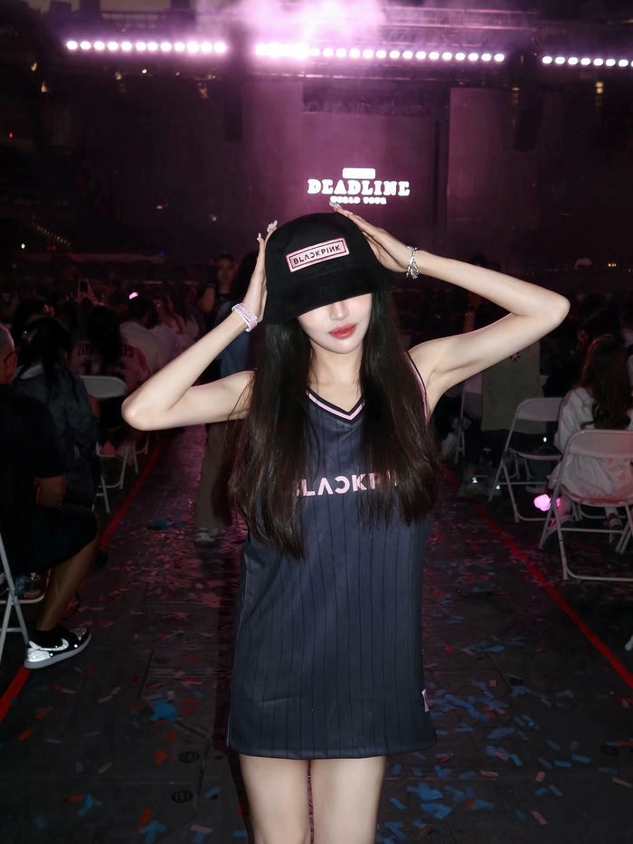 Hình Jennie cute dịu dàng