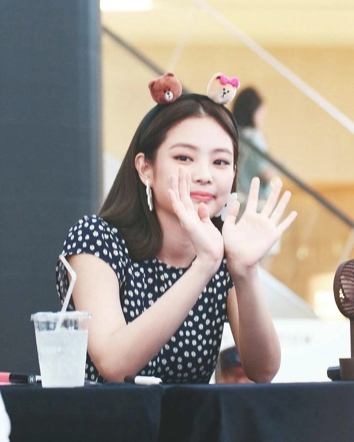Hình Jennie cute đời thường