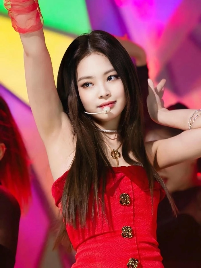 Hình Jennie dễ thương rạng rỡ