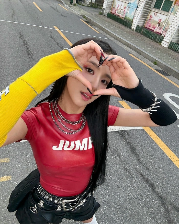 Hình ảnh Jisoo cute lung linh