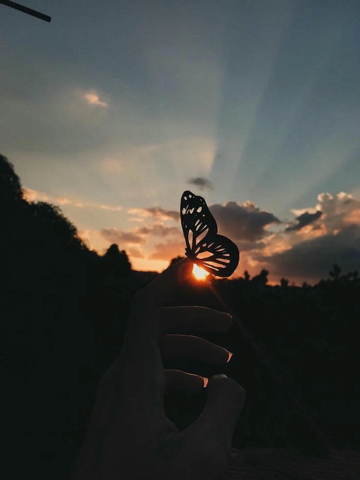 Hình ảnh buồn cô đơn cute