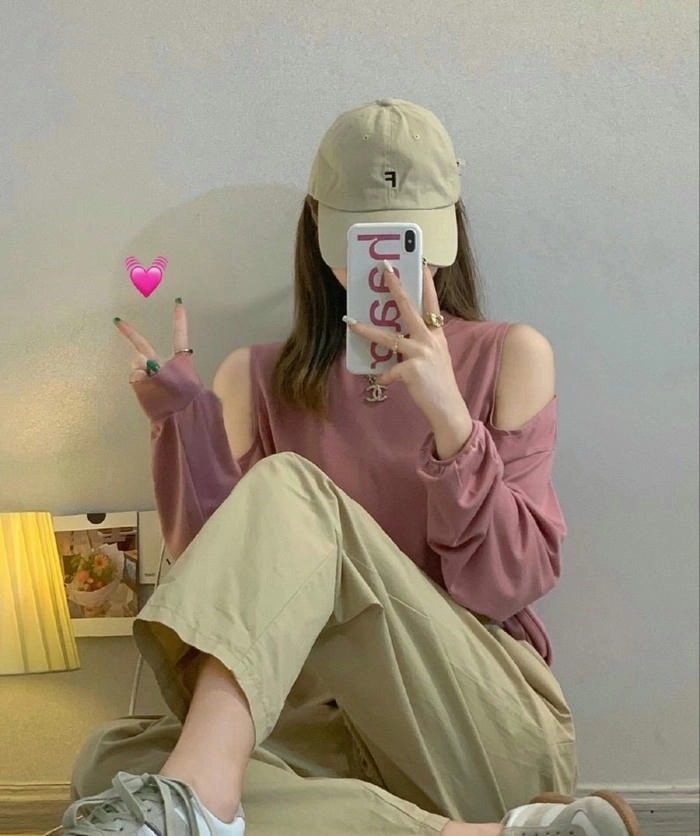 Hình ảnh con gái cute che mặt tóc dài nữ tính