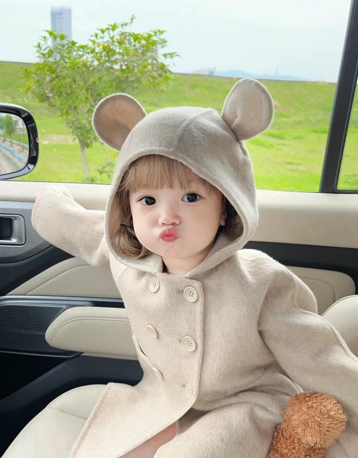 Hình ảnh trẻ em cute đầy năng lượng