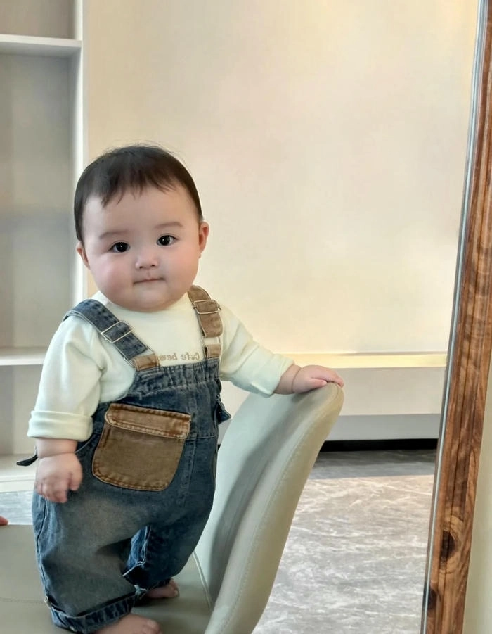 Hình ảnh trẻ em cute siêu dễ thương