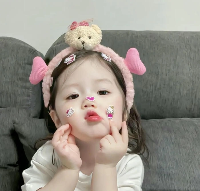 Hình ảnh trẻ em cute trong sáng