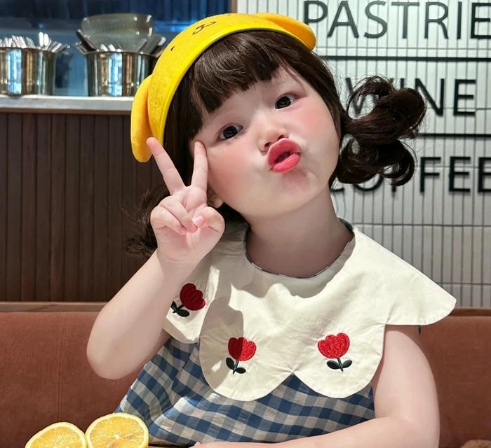 Hình ảnh trẻ em cute tươi sáng