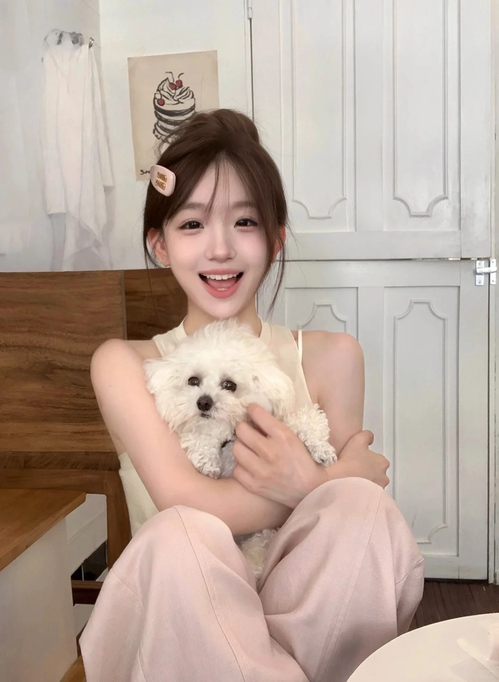 Hình nền điện thoại cô gái cute xinh