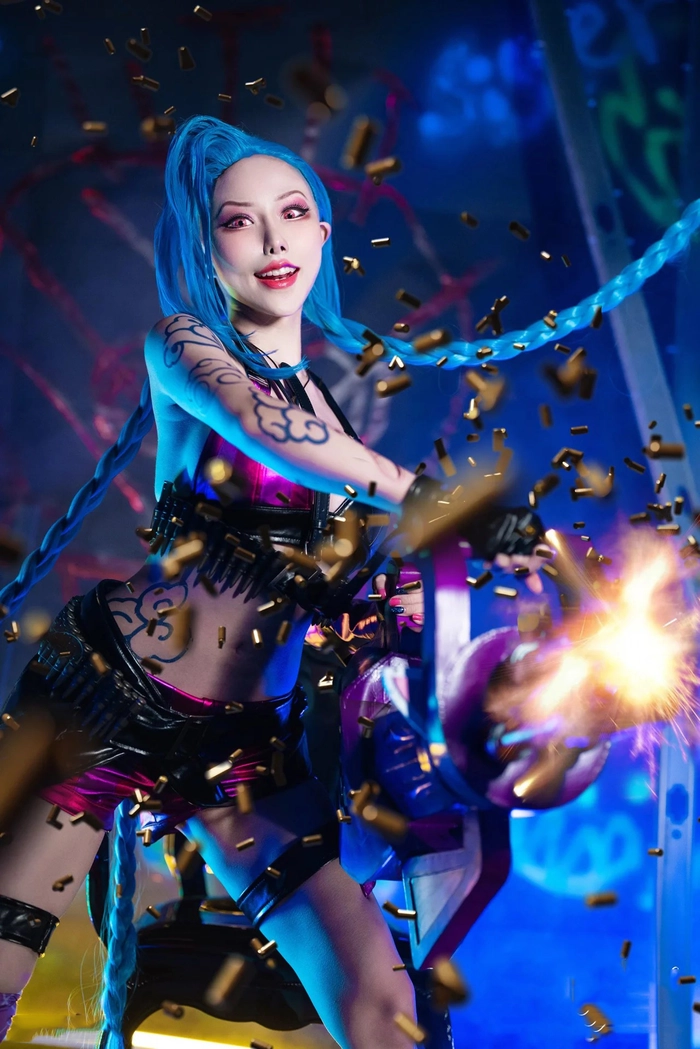 Ảnh Jinx Liên Minh Huyền Thoại cosplay