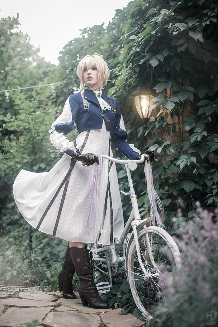 Ảnh Violet Evergarden cosplay cuốn hút