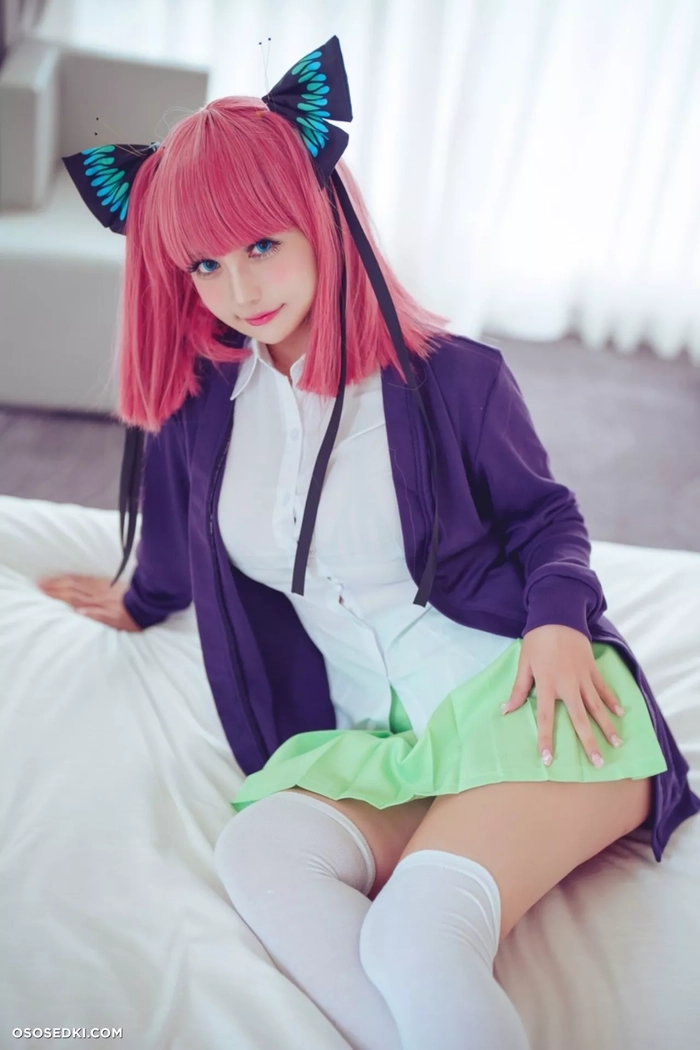 Cosplay Nino thần thái gợi cảm