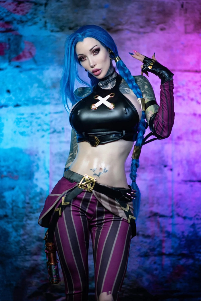 Cosplayer hóa thân Jinx Liên Minh