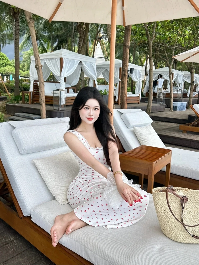 Gái xinh mông to đẹp chuẩn nóng bỏng