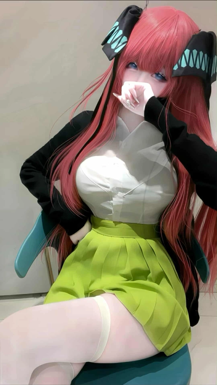 Hình Nino Nakano cosplay tinh tế