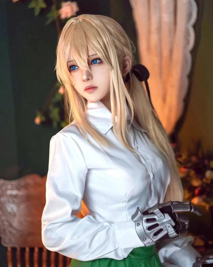 Hình Violet Evergarden cosplay cuốn hút