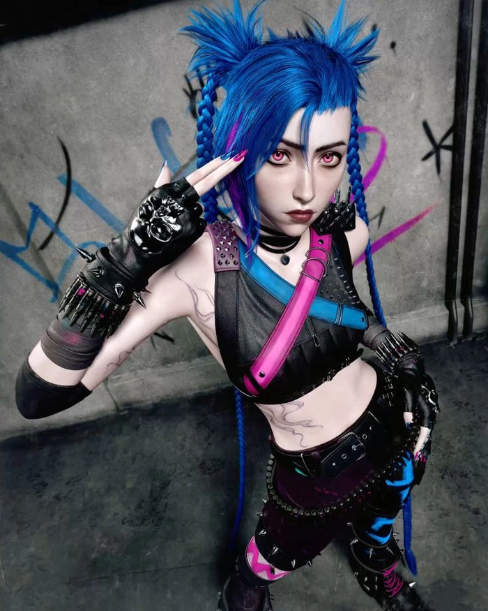 Jinx cosplay phong cách điên loạn