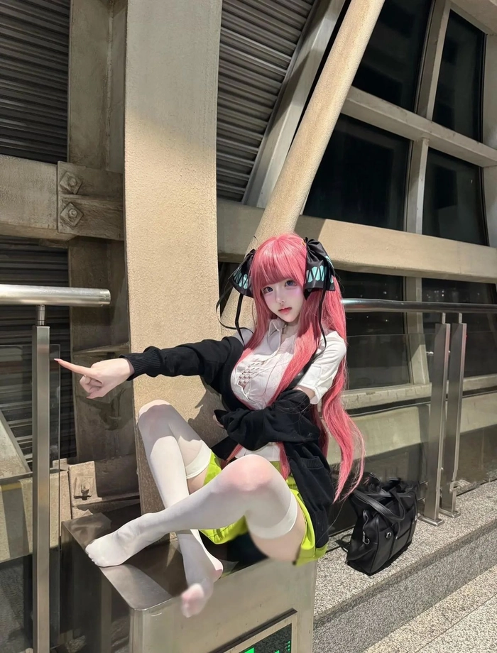 Nino cosplay sắc nét lôi cuốn