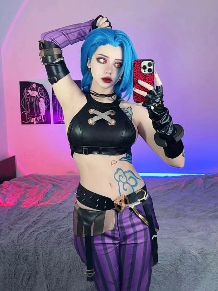 Tạo hình Jinx cosplay cá tính mạnh